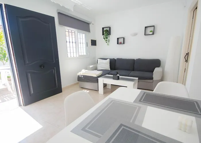 Troyano - Paradise Retreat By The