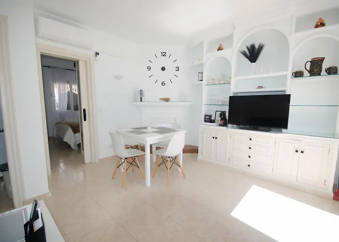 Troyano - Paradise Retreat By The *