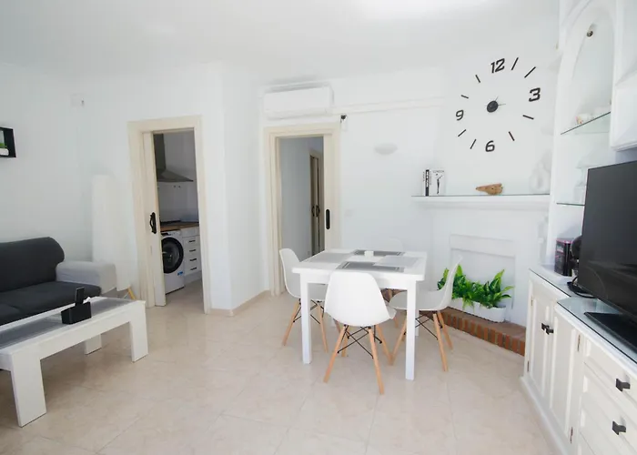 Troyano - Paradise Retreat By The